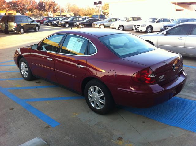 2005 Buick LaCrosse GS 460 Sedan 4D