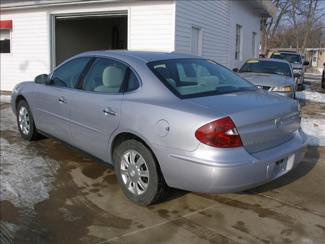 2005 Buick LaCrosse GS 460 Sedan 4D