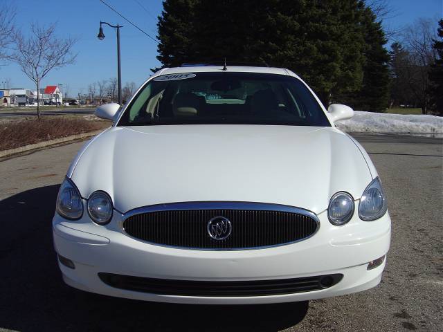 2005 Buick LaCrosse GL Sedan 4D