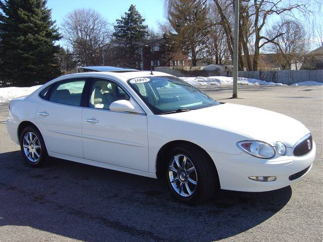 2005 Buick LaCrosse GL Sedan 4D