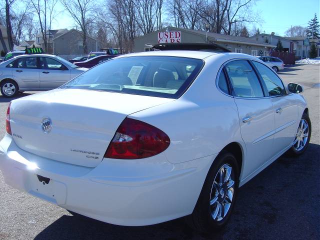 2005 Buick LaCrosse GL Sedan 4D