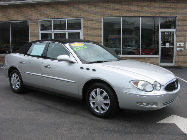 2005 Buick LaCrosse GS 460 Sedan 4D