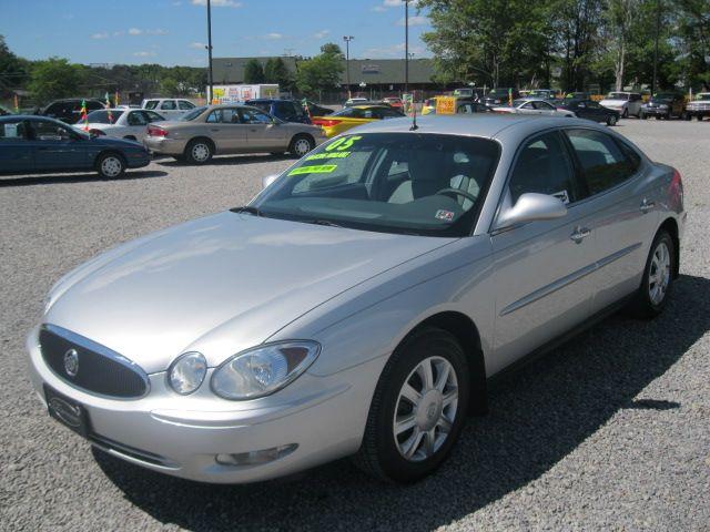 2005 Buick LaCrosse GS 460 Sedan 4D