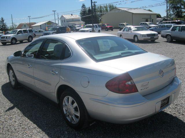 2005 Buick LaCrosse GS 460 Sedan 4D