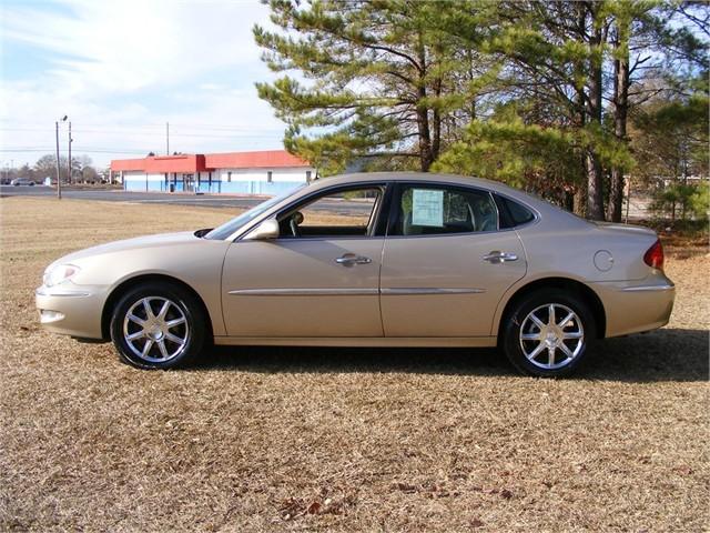 2005 Buick LaCrosse GL Sedan 4D