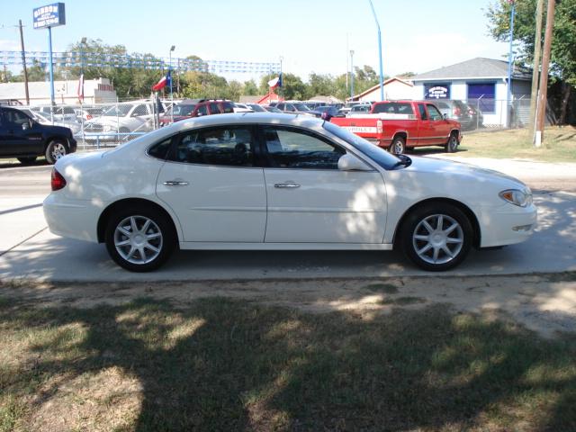 2006 Buick LaCrosse GL Sedan 4D