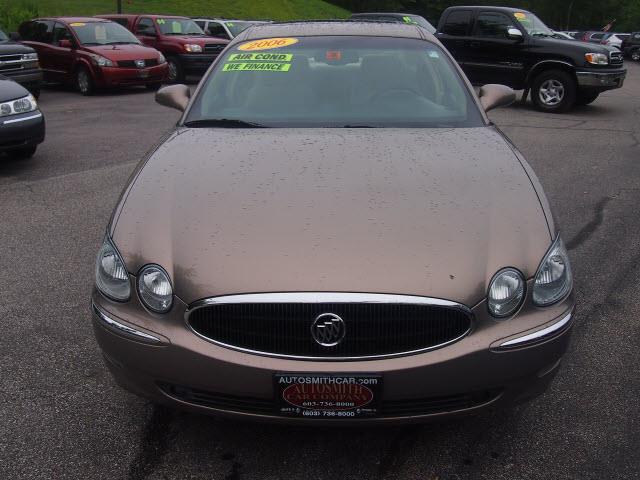 2006 Buick LaCrosse 4x4 LOW Miles