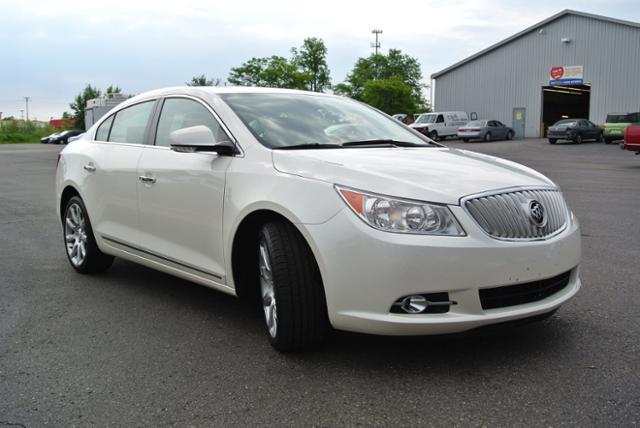 2010 Buick LaCrosse GL Sedan 4D