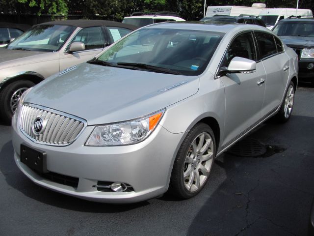 2010 Buick LaCrosse GL Sedan 4D