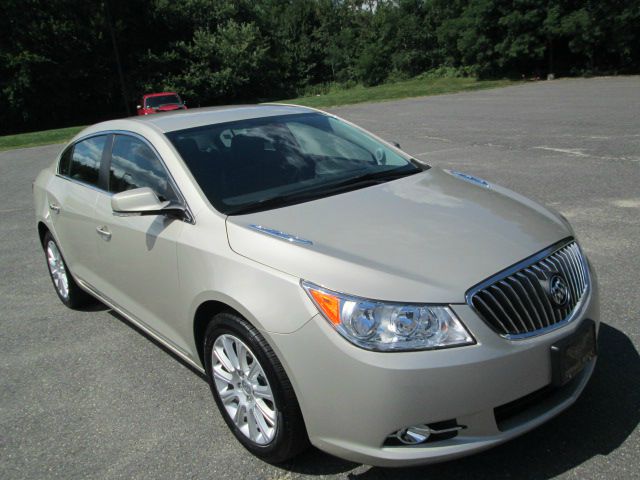 2013 Buick LaCrosse 2dr Cpe 328i RWD Spotrs