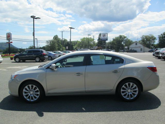 2013 Buick LaCrosse 2dr Cpe 328i RWD Spotrs