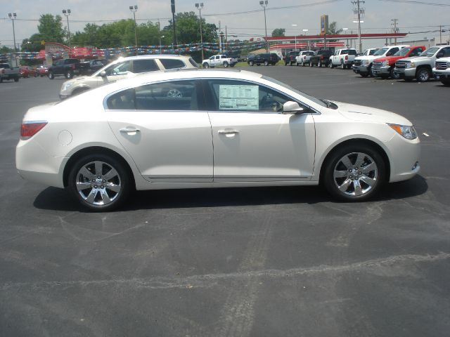 2013 Buick LaCrosse 2dr Cpe 328i RWD Spotrs