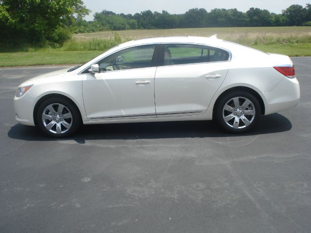 2013 Buick LaCrosse 2dr Cpe 328i RWD Spotrs