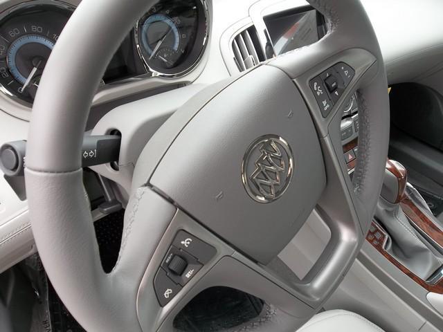 2013 Buick LaCrosse SL Sle4x4