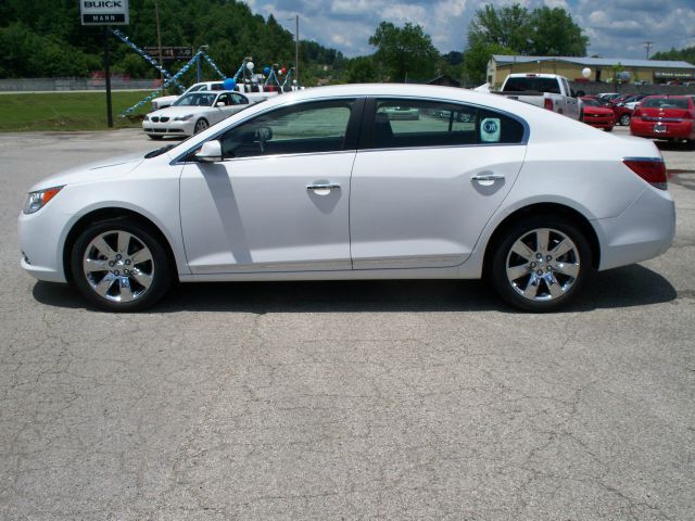 2013 Buick LaCrosse 2dr Cpe 328i RWD Spotrs