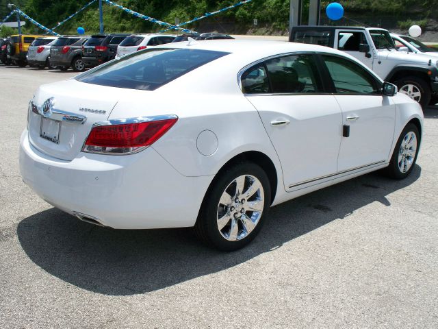 2013 Buick LaCrosse 2dr Cpe 328i RWD Spotrs