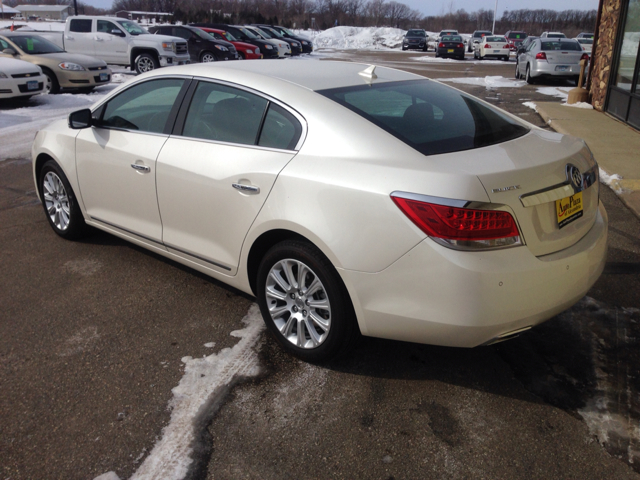 2013 Buick LaCrosse 2dr Cpe 328i RWD Spotrs