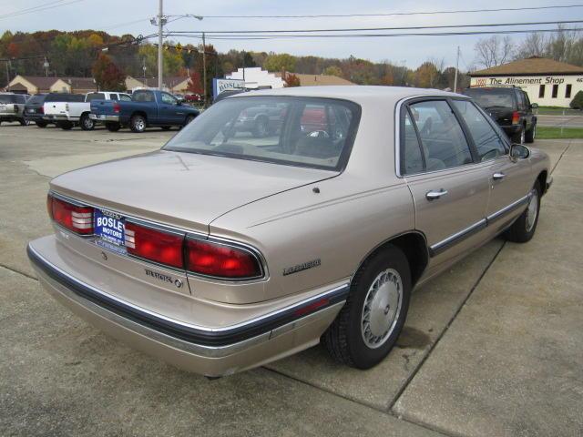 1993 Buick LeSabre 4WD 4dr 1500 LT 4x4 SUV