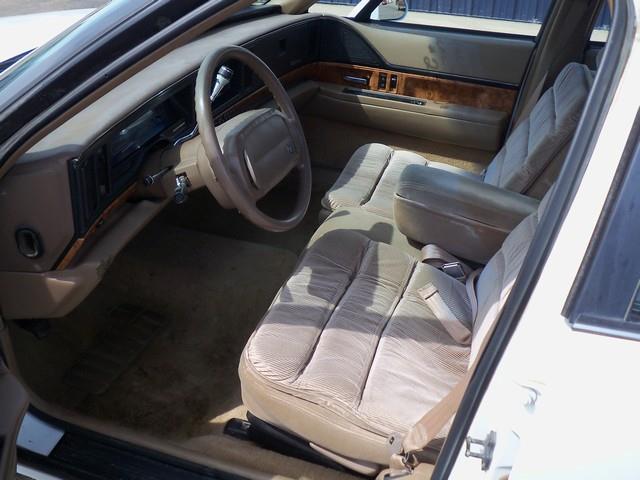 1993 Buick LeSabre SLT 25