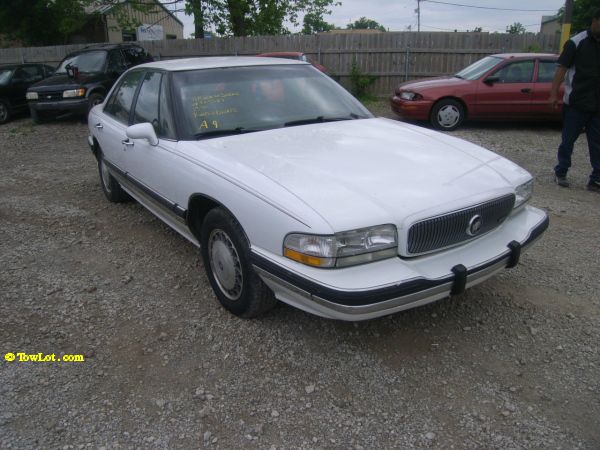 1996 Buick LeSabre SLT 25