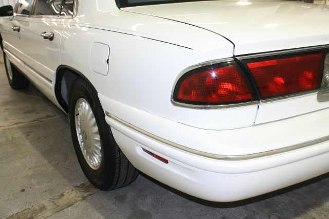 1999 Buick LeSabre SLT 25