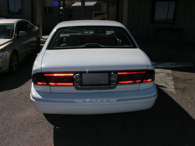 1999 Buick LeSabre SLT 25