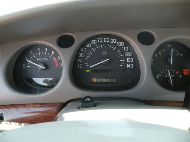 2000 Buick LeSabre SLT 25