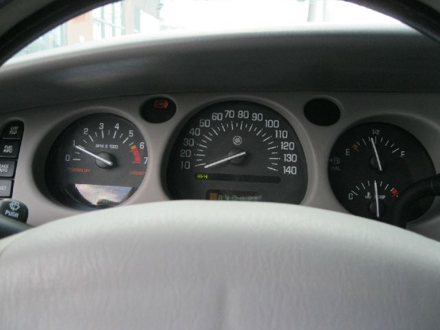 2000 Buick LeSabre SLT 25