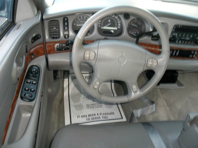 2002 Buick LeSabre SLT 25