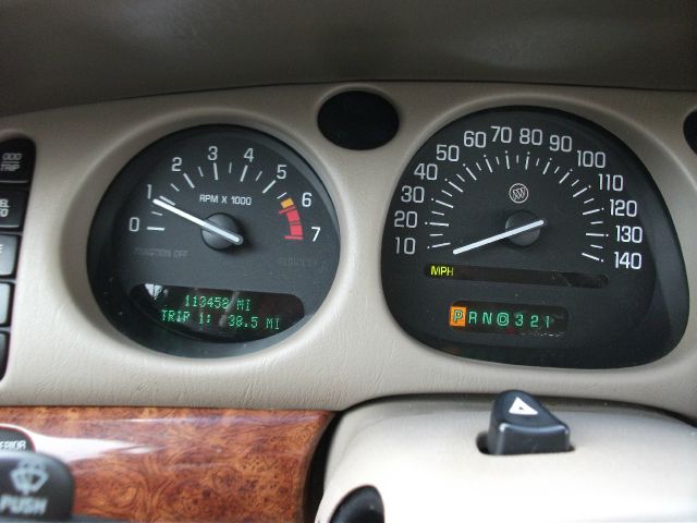 2003 Buick LeSabre SLT 25