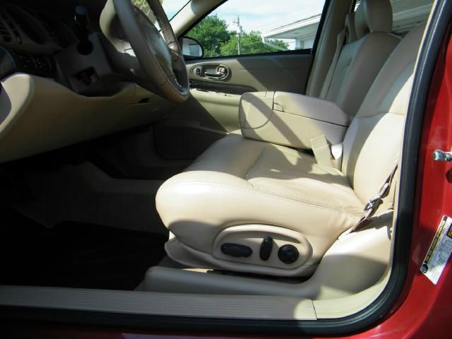 2004 Buick LeSabre SLT 25