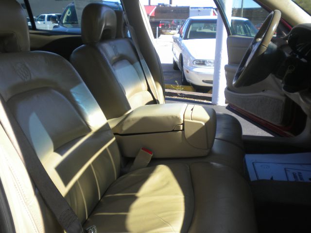 2004 Buick LeSabre SLT 25