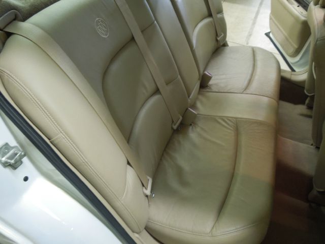 2004 Buick LeSabre SLT 25