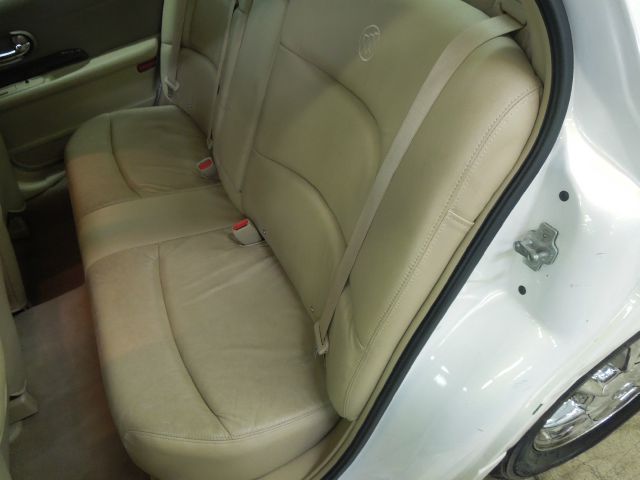 2004 Buick LeSabre SLT 25