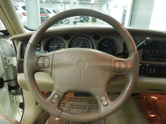 2004 Buick LeSabre SLT 25