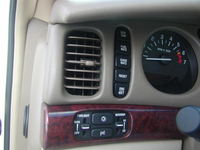 2005 Buick LeSabre SLT 25