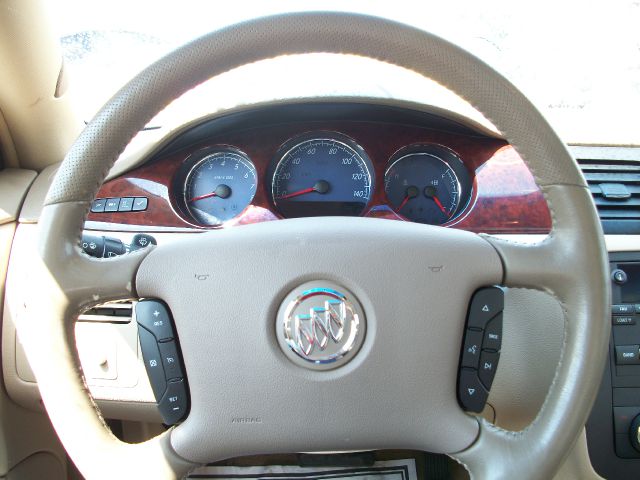 2006 Buick Lucerne GL Sedan 4D