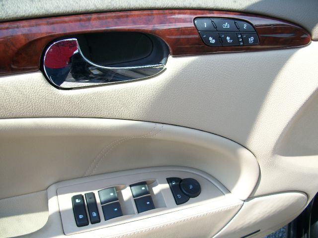 2006 Buick Lucerne GL Sedan 4D