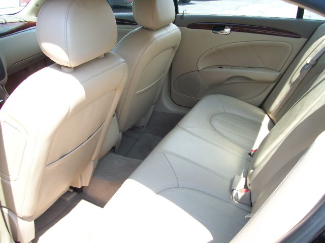 2006 Buick Lucerne GL Sedan 4D