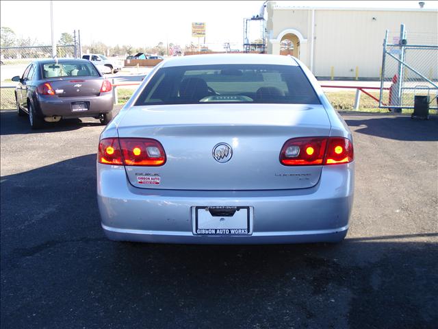 2006 Buick Lucerne GS 460 Sedan 4D