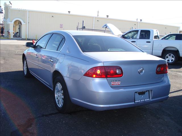 2006 Buick Lucerne GS 460 Sedan 4D