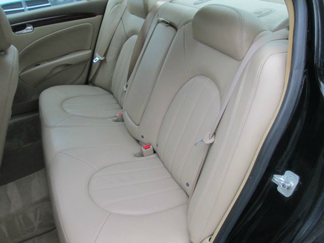 2006 Buick Lucerne GL Sedan 4D