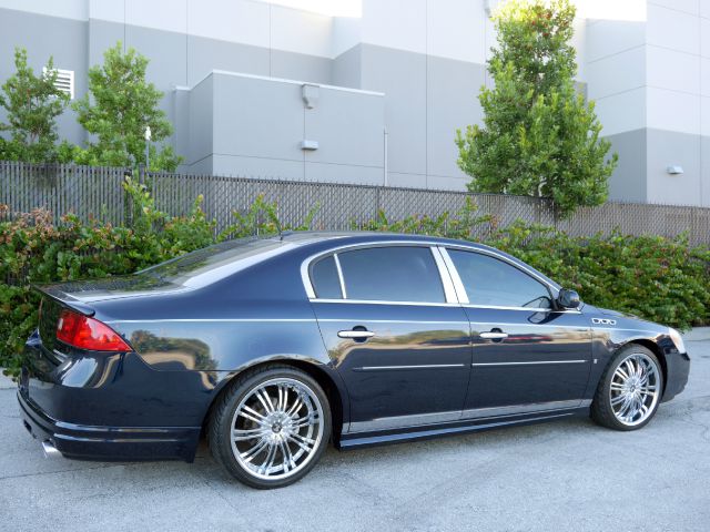 2006 Buick Lucerne SLT W/ Navigation/sunroof/dvd/20s