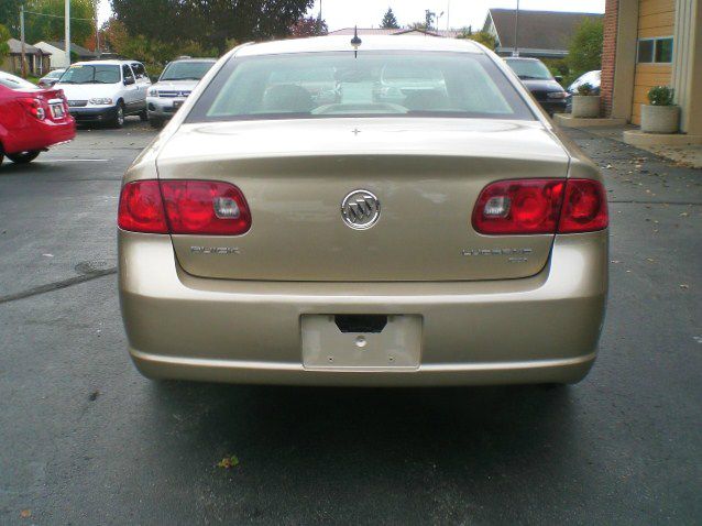 2006 Buick Lucerne GS 460 Sedan 4D