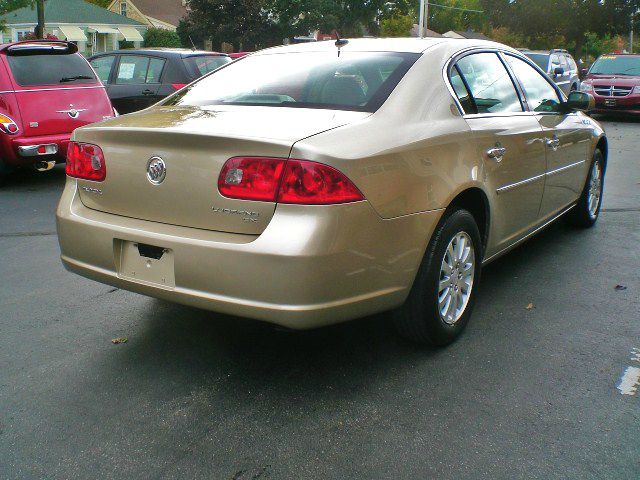 2006 Buick Lucerne GS 460 Sedan 4D