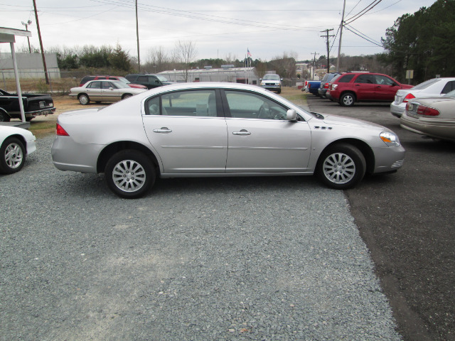 2006 Buick Lucerne GS 460 Sedan 4D