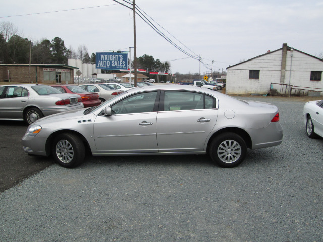 2006 Buick Lucerne GS 460 Sedan 4D