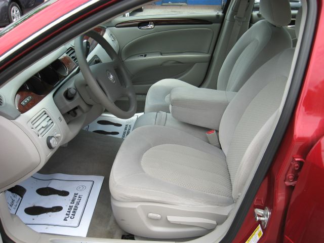 2007 Buick Lucerne GS 460 Sedan 4D