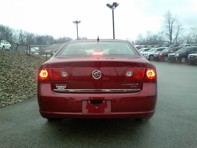 2008 Buick Lucerne All The Whistlesbells