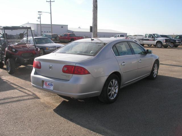 2008 Buick Lucerne All The Whistlesbells